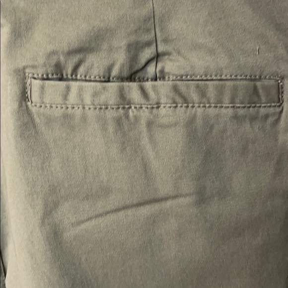 CANYON GUIDE OUTFITTERS short flat front olive green size 36 - Picture 6 of 6